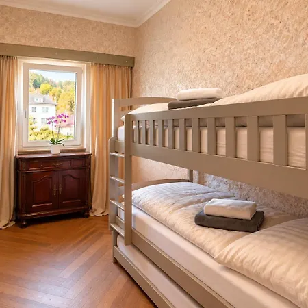 Exklusive In Historischer Stadtvilla Apartment